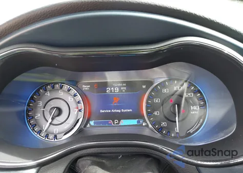 2015 Chrysler 200 S z USA, uszkodzony, nr VIN 1C3CCCDG3FN523574